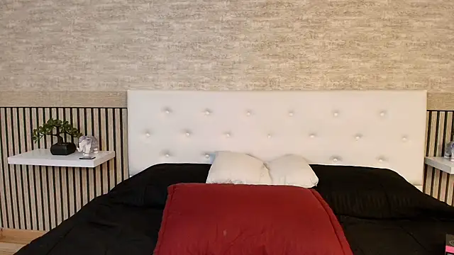 PatrickS25 online show from December 19, 4:05 am