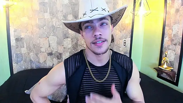 Snapshot of PatrickS25 chatting on February 12, 4:12 am PatrickS25 online show from February 12, 4:12 am