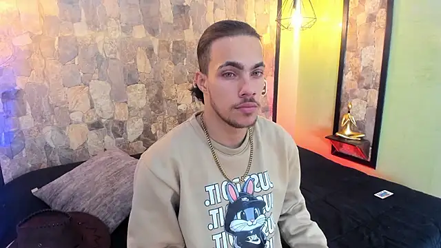 Snapshot of PatrickS25 chatting on February 5, 4:19 am PatrickS25 online show from February 5, 4:19 am