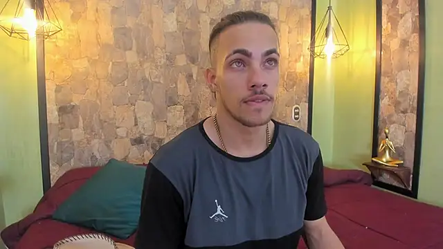 Snapshot of PatrickS25 chatting on February 19, 4:53 am PatrickS25 online show from February 19, 4:53 am