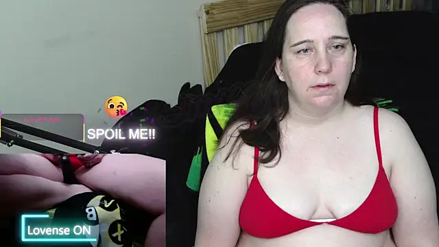 msgamergirl69 online show from April 16, 9:32 am