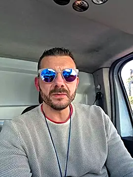 Cicciolino 23 online show from December 5, 12:26 pm
