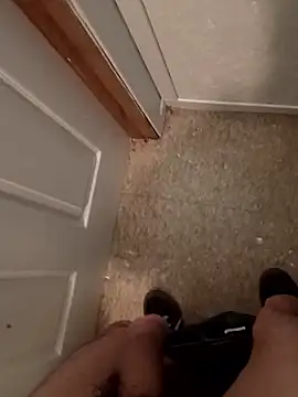 cmoneyyy021 online show from January 10, 3:24 am