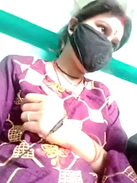 Big hot44 online show from April 4, 8:10 am