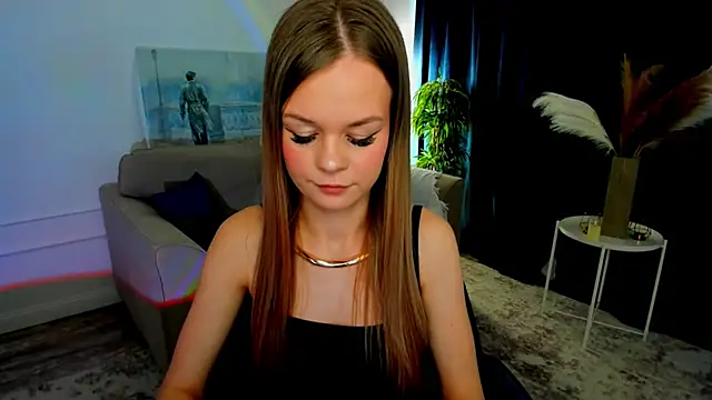 MidnighteAura online show from April 16, 11:33 am