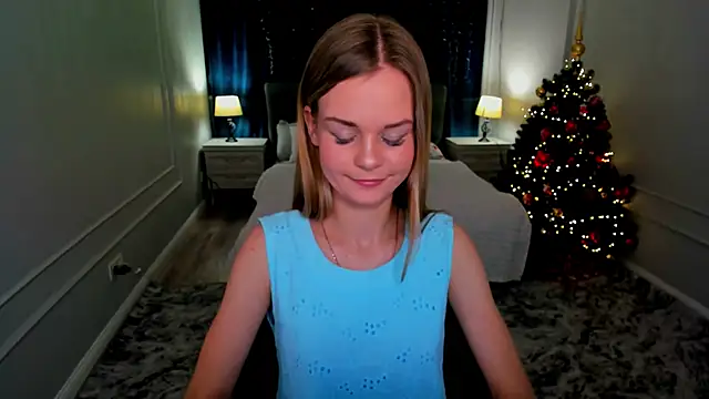 MidnighteAura online show from January 10, 6:36 pm