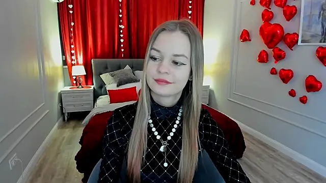 MidnighteAura online show from February 14, 8:09 pm