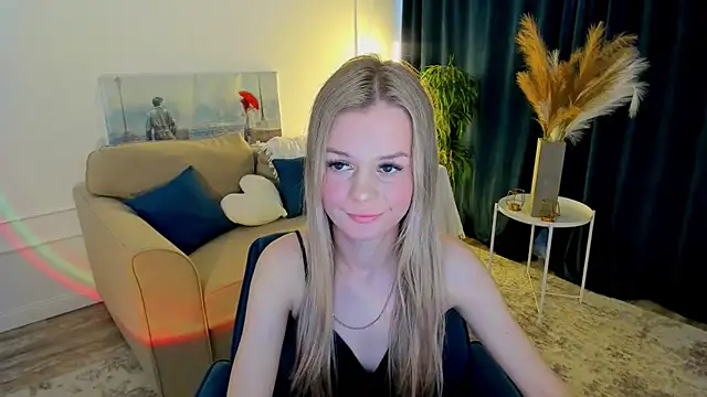 MidnighteAura online show from May 13, 4:08 am