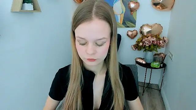 MidnighteAura online show from February 20, 3:03 am