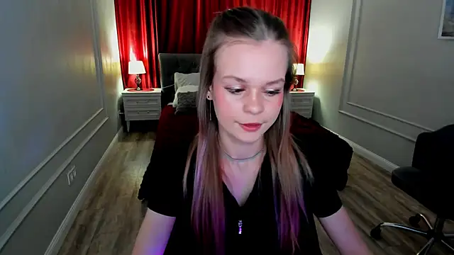 MidnighteAura online show from March 18, 7:37 pm