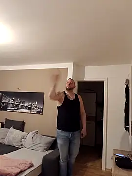 Chiemsee610 online show from April 15, 6:45 pm