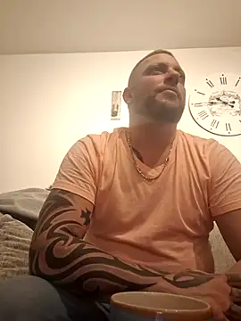 Chiemsee610 online show from December 3, 3:55 pm