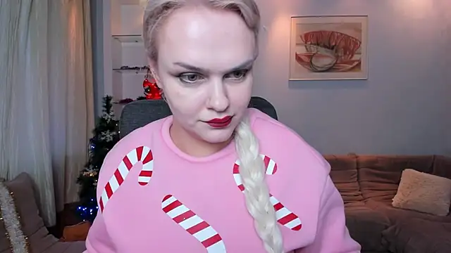 KamillaJei online show from December 17, 6:18 am