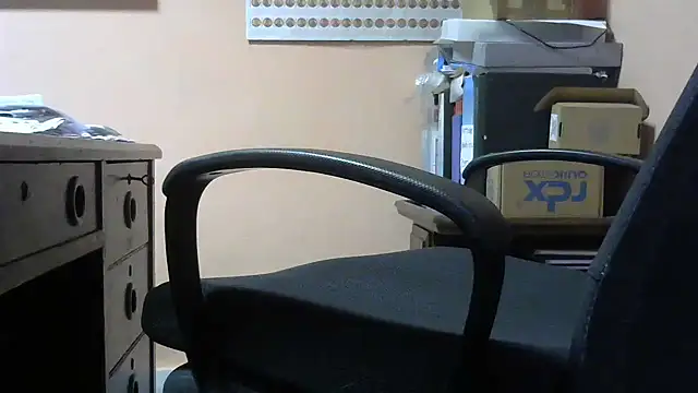 Yoghi65 online show from December 1, 1:34 pm