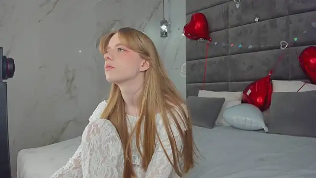 Victori Fox online show from March 6, 12:38 am