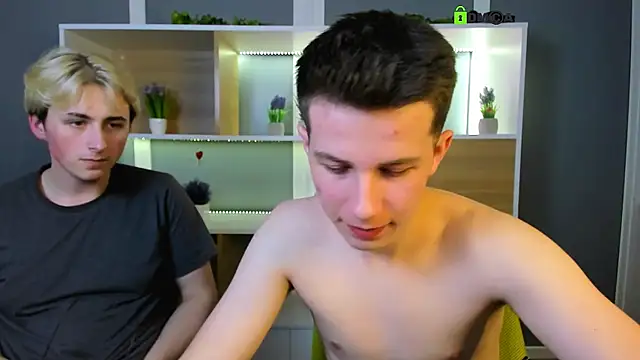 leo valor online show from February 24, 7:48 pm