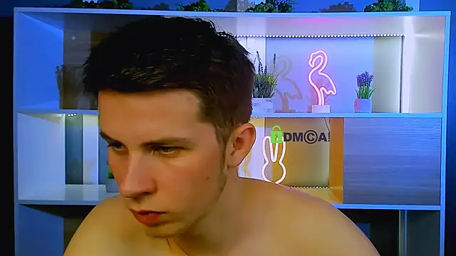 leo valor online show from March 10, 8:13 pm