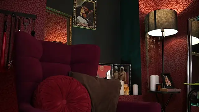 Snapshot of Roxa_Lana chatting on May 25, 1:43 pm Roxa Lana online show from May 25, 1:43 pm