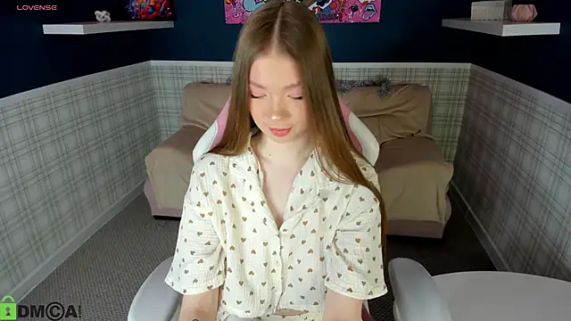 Tessa Sunn online show from December 20, 1:08 am