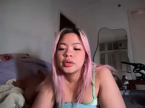 Snapshot of Tina_Slick chatting on May 7, 11:57 am Tina Slick online show from May 7, 11:57 am