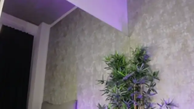 LucyRayy online show from February 5, 8:04 pm