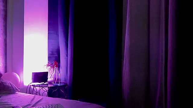 LucyRayy online show from February 28, 7:46 pm