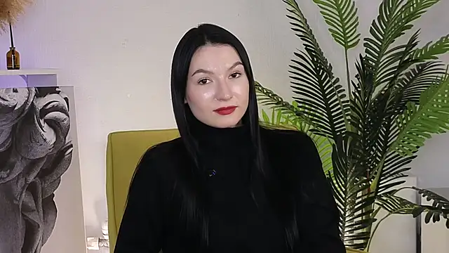 ElodiaMominee online show from December 2, 10:28 am