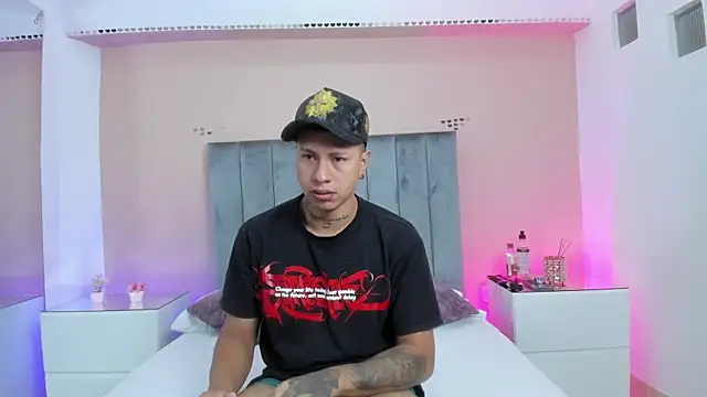 kaylaa sex online show from January 17, 1:15 pm