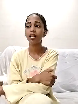 Snapshot of IndianSativa2 chatting on December 14, 12:06 am IndianSativa2 online show from December 14, 12:06 am