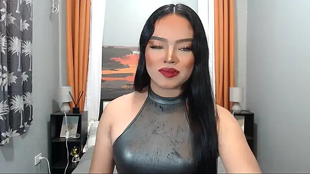 Fantacyloverr online show from February 12, 12:05 pm