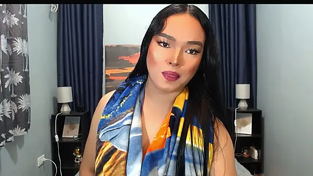 Fantacyloverr online show from February 4, 9:59 am