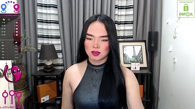 Fantacyloverr online show from April 18, 8:49 am