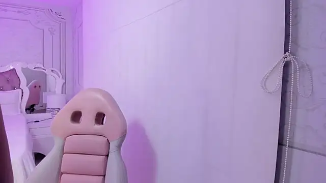 Miss dare online show from April 18, 10:06 am