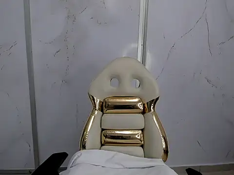 Miss dare online show from March 31, 10:28 am