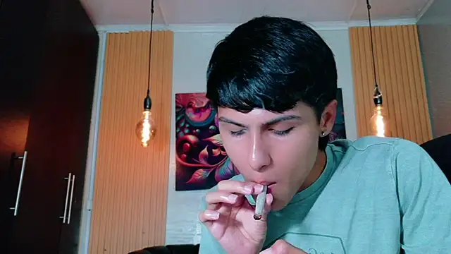 StormLuxX online show from March 3, 4:14 pm