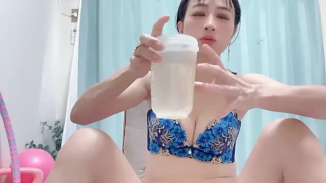 Snapshot of RURU-CHANN668 chatting on July 5, 4:19 am RURU-CHANN668 online show from July 5, 4:19 am
