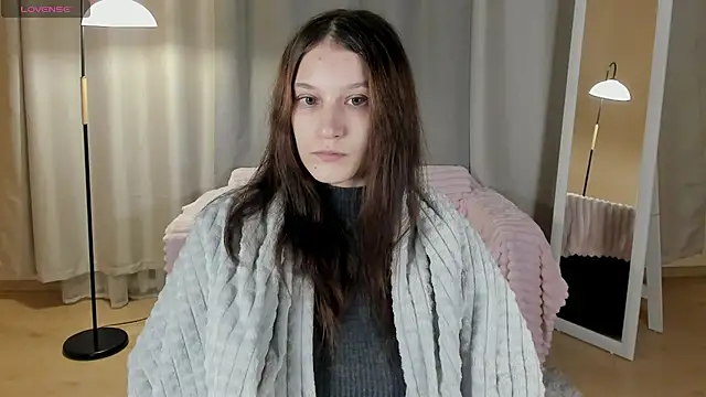 KrisDoeil online show from December 19, 2:26 am