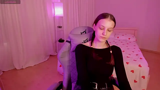 KrisDoeil online show from March 21, 1:29 am