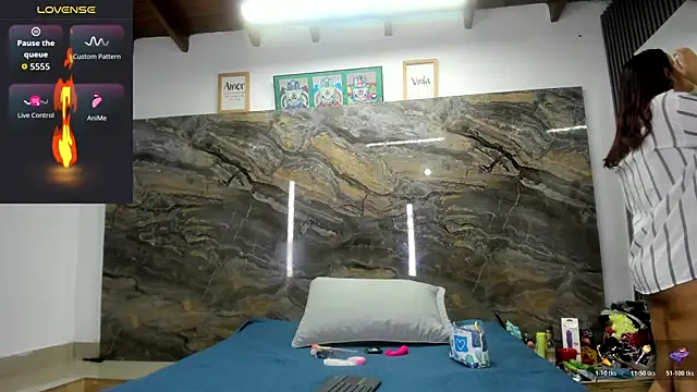 Evy connor online show from January 12, 12:01 pm