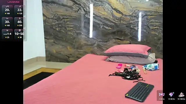 Evy connor online show from December 22, 11:32 am