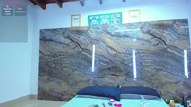 Evy connor online show from December 16, 11:36 am