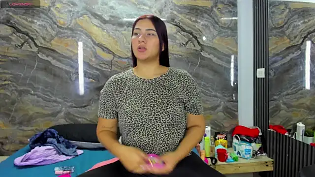 Evy connor online show from January 6, 12:09 pm