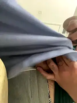 Snapshot of Samcan3 chatting on December 1, 6:42 pm Samcan3 online show from December 1, 6:42 pm