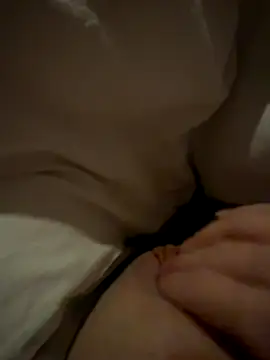 Snapshot of saphira3013 chatting on December 2, 12:44 am saphira3013 online show from December 2, 12:44 am