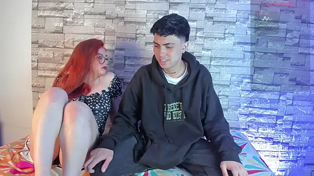 Snapshot of Cherry_Blaze_ chatting on December 15, 1:22 am Cherry Blaze online show from December 15, 1:22 am