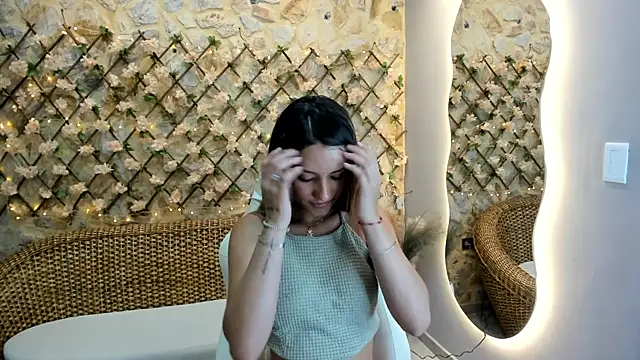 GoldenMusee  online show from December 2, 7:26 pm