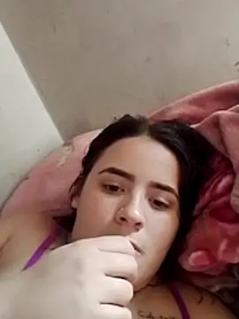 eujaamii online show from December 2, 2:52 pm