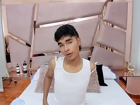 LittleNito online show from December 15, 8:03 pm