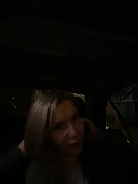 AnikaSunshine online show from April 4, 6:47 pm