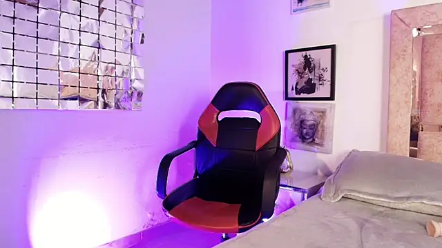 ElenaLauren online show from March 21, 2:21 pm